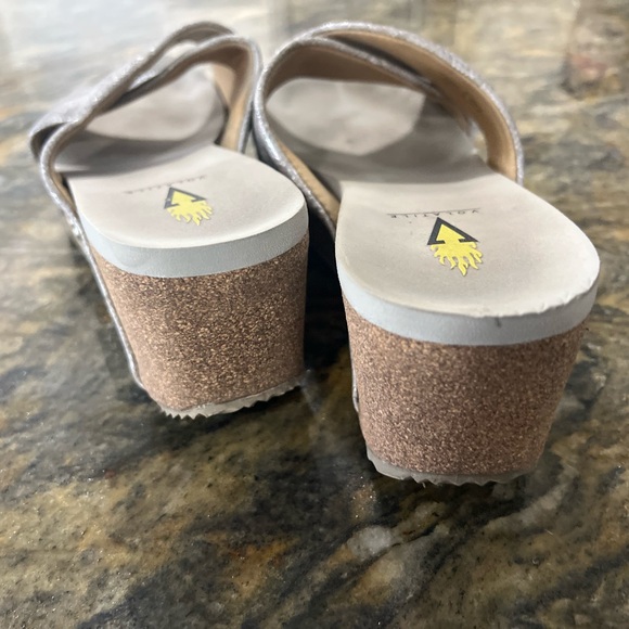 Volatile snake print slide wedges - Picture 2 of 4